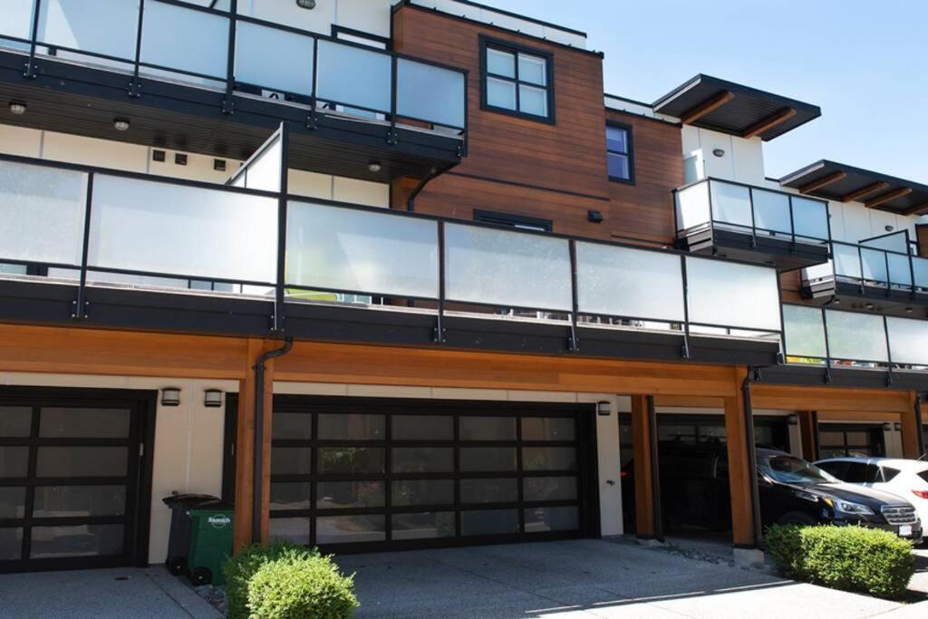Ferienhaus Cedar Hill Sunlit - Bright Spacious & Modern