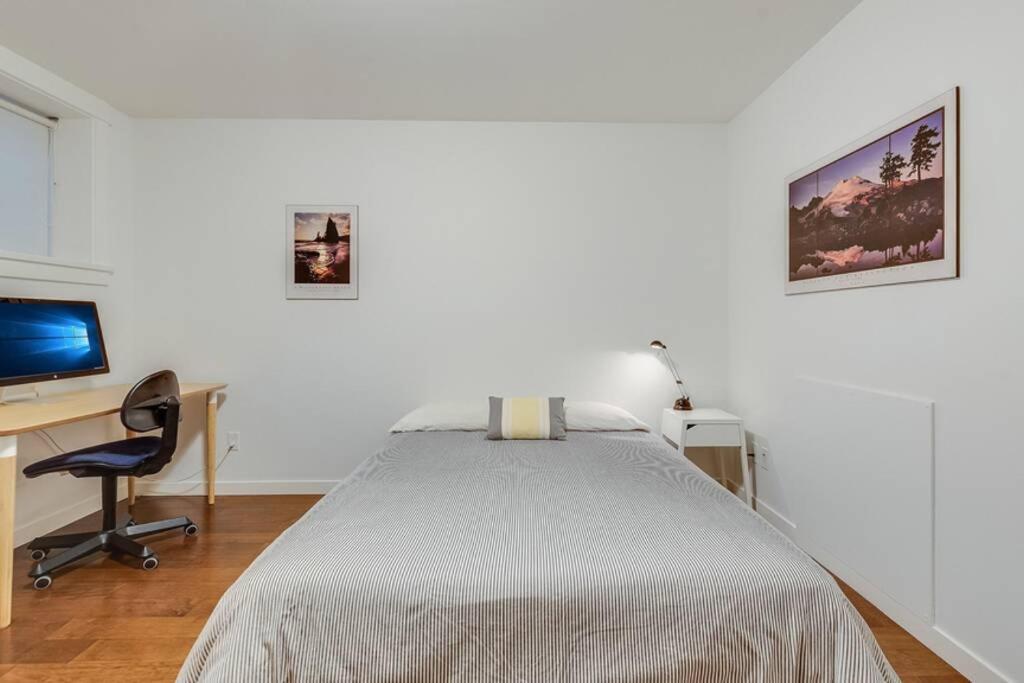 Cedar Hill Sunlit - Bright Spacious & Modern Ferienhaus *